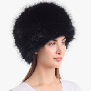 Chic Black Faux Fur Hat. New